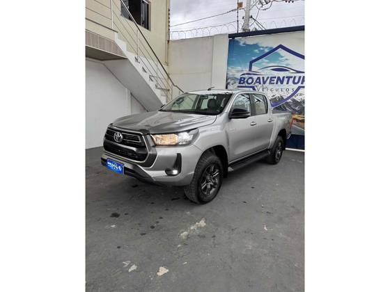 TOYOTA HILUX 2.8 D-4D TURBO DIESEL CD SR 4X4 AUTOMÁTICO